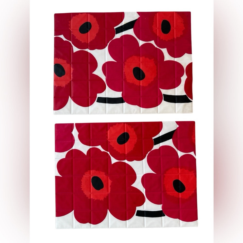 Marimekko Unikko Floral Vinyl Set of Two Placemats